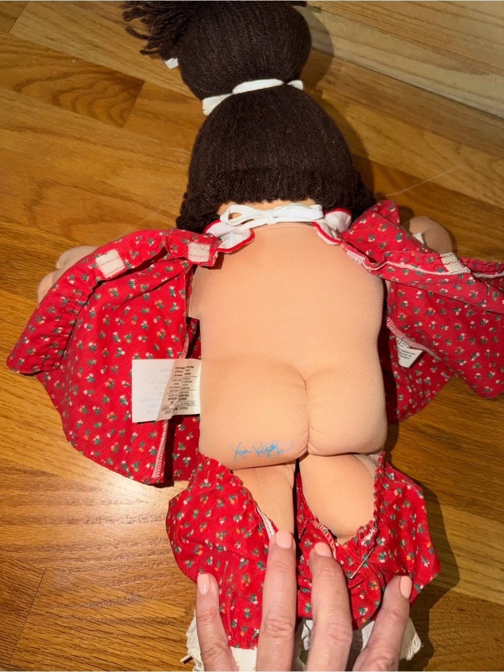 Vintage 1985 Cabbage Patch Kids Girl. Brown Hair / Brown Eyes. Great Condition